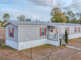 12103 Edgewood Rd, Fountain, FL 32438