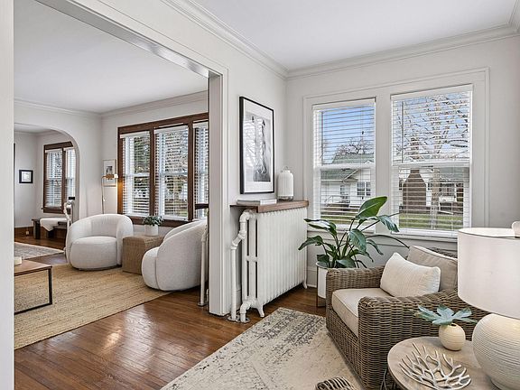5th image of 363 Macalester St