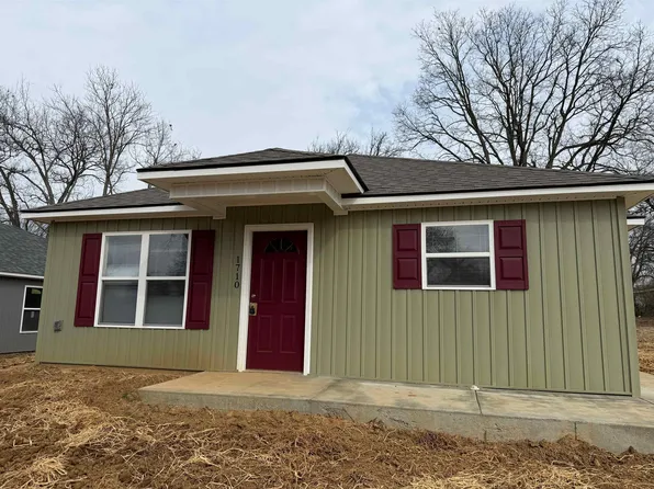 1710 Harris St, Dyersburg, TN 38024