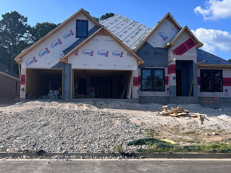 1st image of 229 Gardens Gate