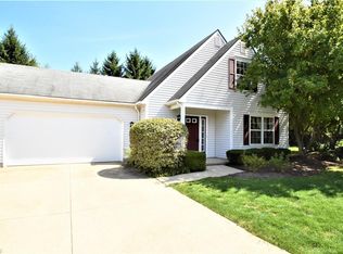 24440 Meadow Ln #39, Olmsted Falls, OH