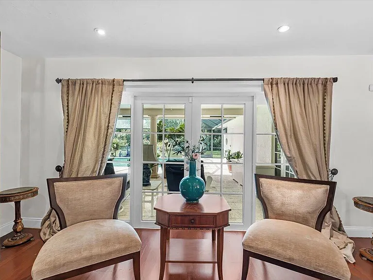 2908 Banyan Boulevard Cir NW — Photo 12