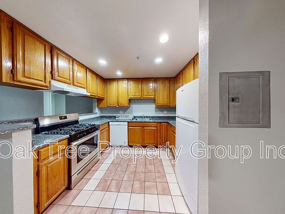 2nd image of 9724 Mountain Blvd APT 3