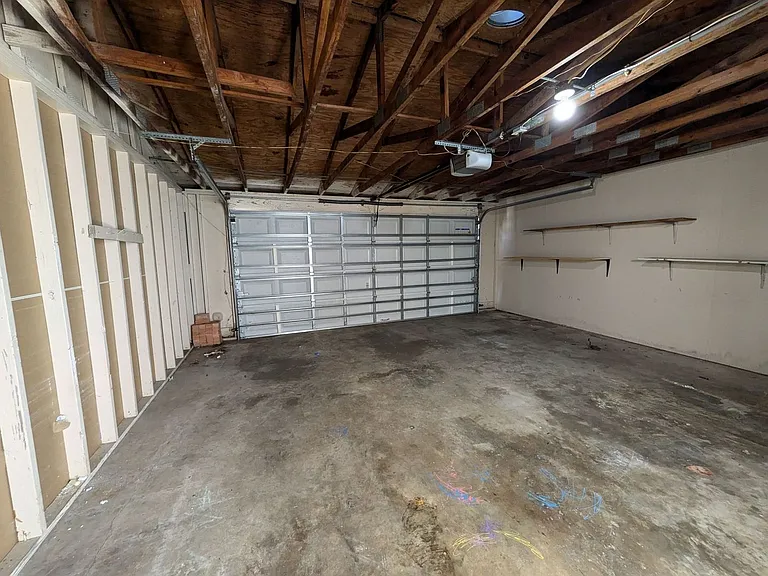 956 Sunmeadow Dr — Photo 18