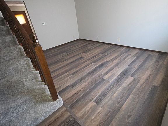 2nd image of 507 Elm Ave #2