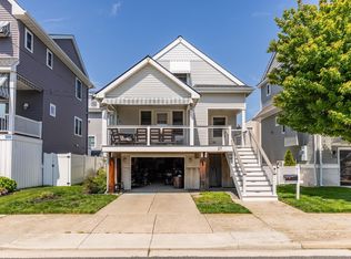 37 Bayonne Pl, Ocean City, NJ 08226