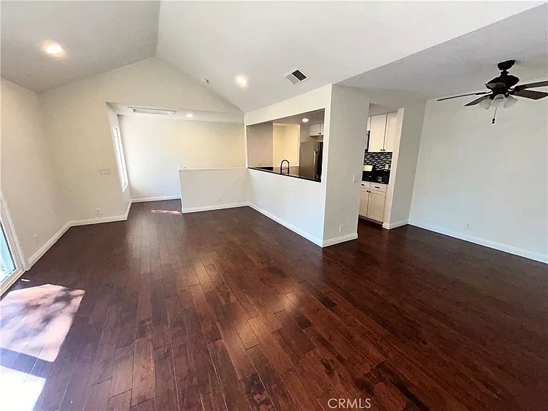 359 Windy Ln — Photo 4