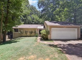 9478 Parkwood Dr, Douglasville, GA 30135