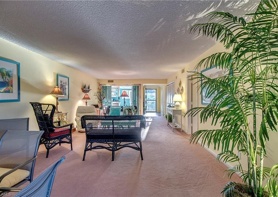 1st image of 310 2nd St S #310