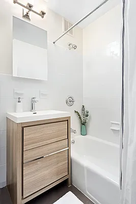 Sold by Compass | media 7