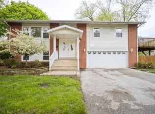 1507 W Catalpa Ln, Mount Prospect, IL 60056