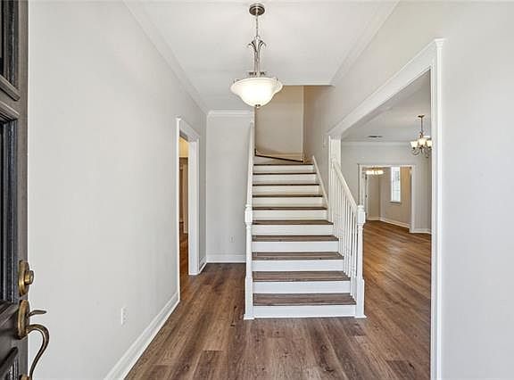 4th image of 5822 Catina St