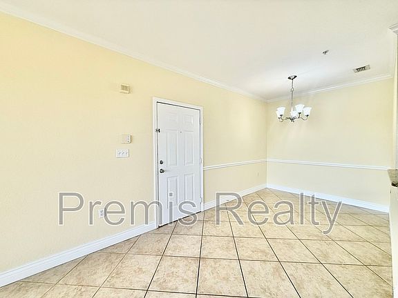 3rd image of 2721 Via Murano #1-327