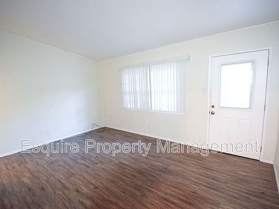 3rd image of 114 S Olive St #120B