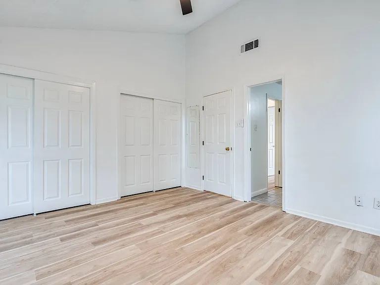 1306 Glenda Dr #A — Photo 11