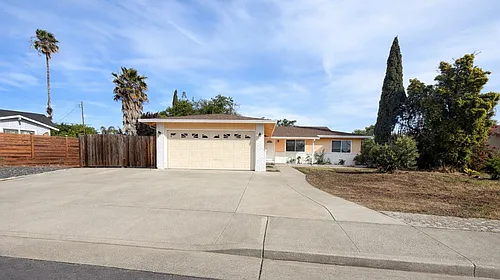 2217 Santa Fe Ct Photo 1