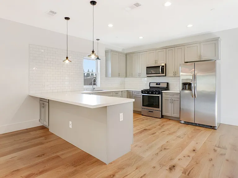 2821 Griffin Ave #2817 — Photo 4
