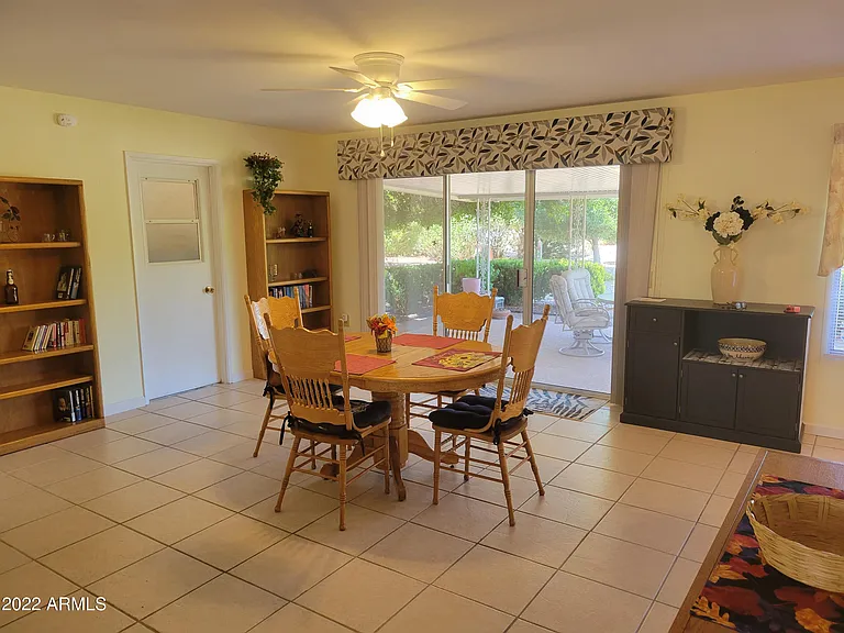 9714 W Hawthorn Ct — Photo 5
