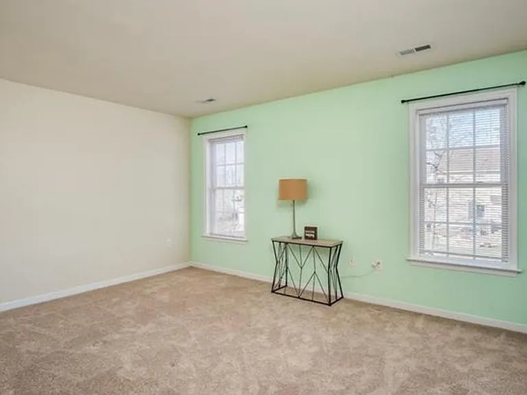 14836 Shorewood Ct — Photo 16