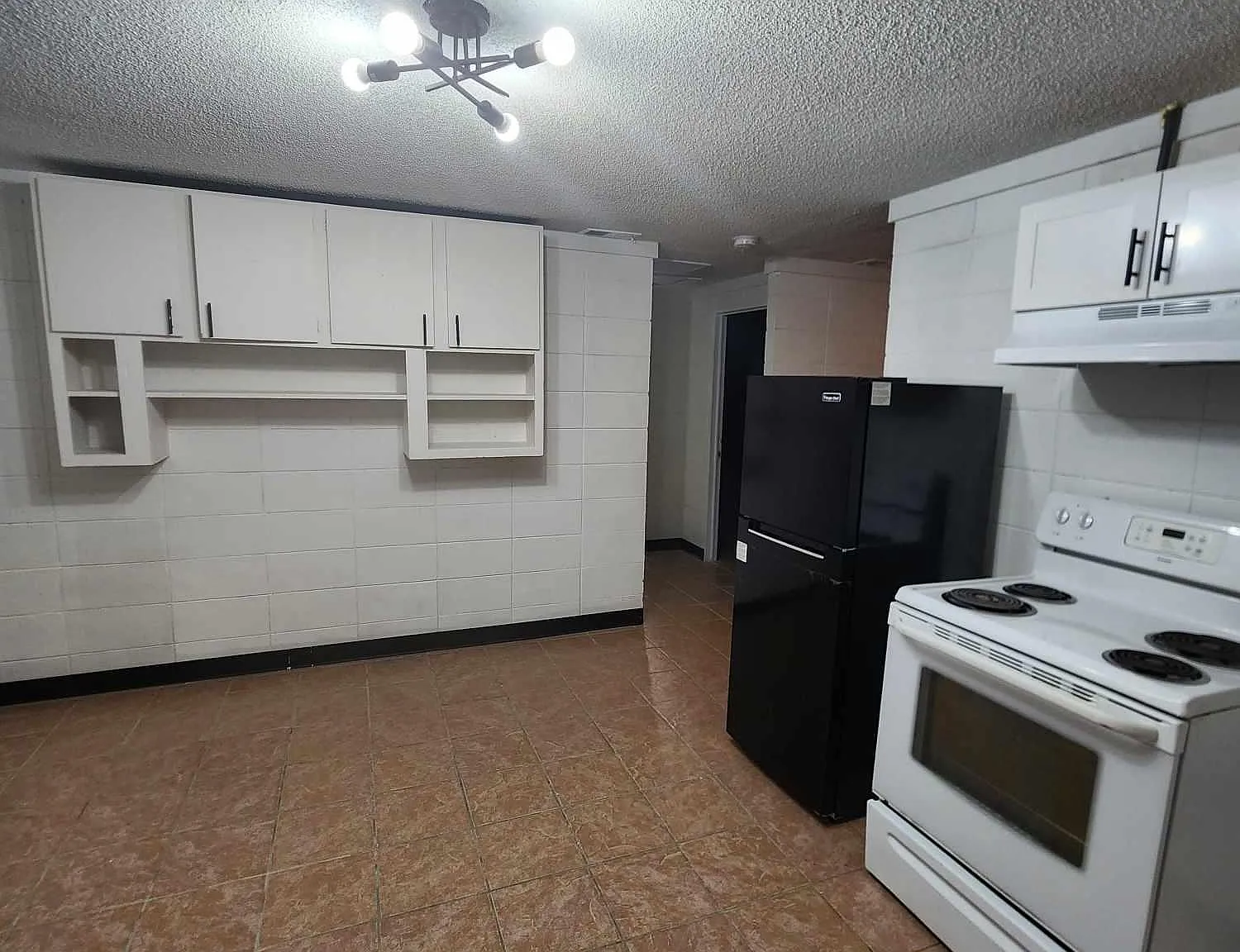 2 bed, 875 sqft, $600 — Photo 3