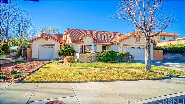 Dual Master Single Story 4+3 in Stevenson Ranch with RV Hookups