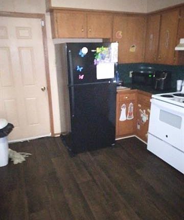 5th image of 322 Cappel Ln