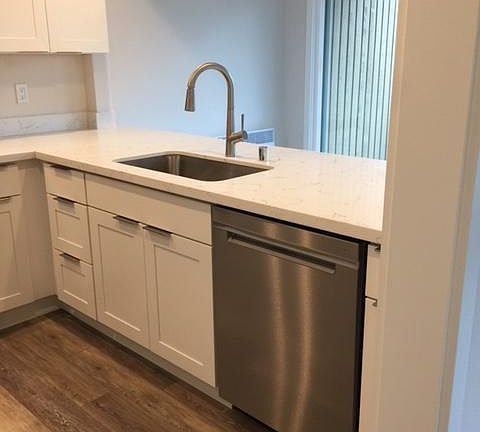 5th image of 211 3rd St S APT C