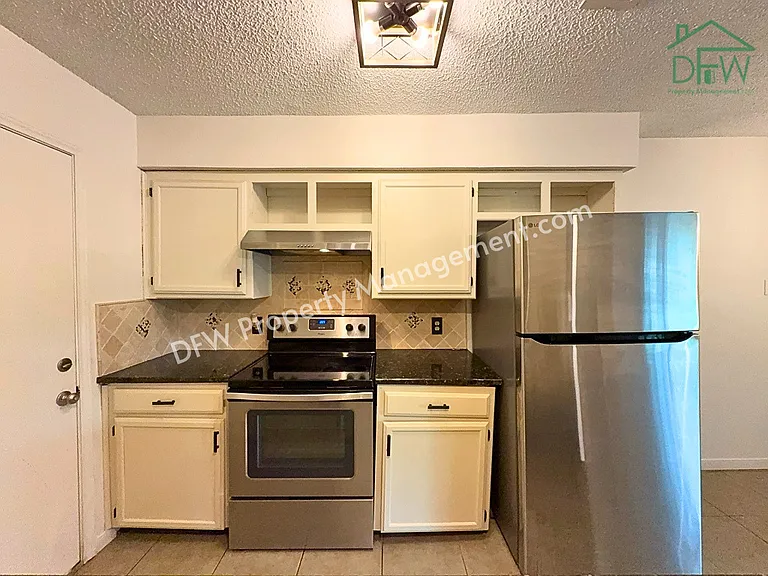 6415 Elm Springs Dr — Photo 10