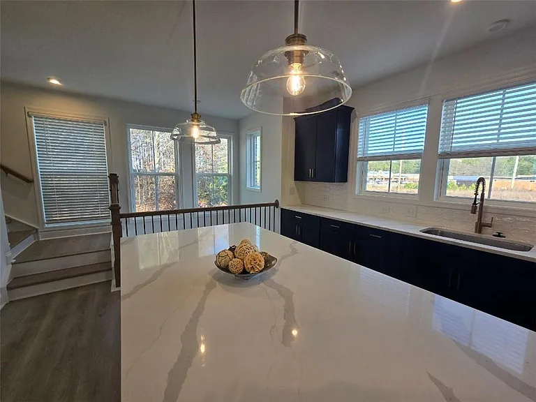 6009 Haviland Aly — Photo 21