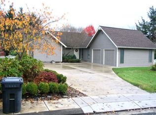 3060 NW Manzanita Pl, Corvallis, OR 97330