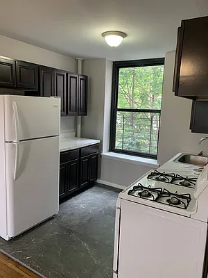 Rented by Carnegie Management Inc | media 38