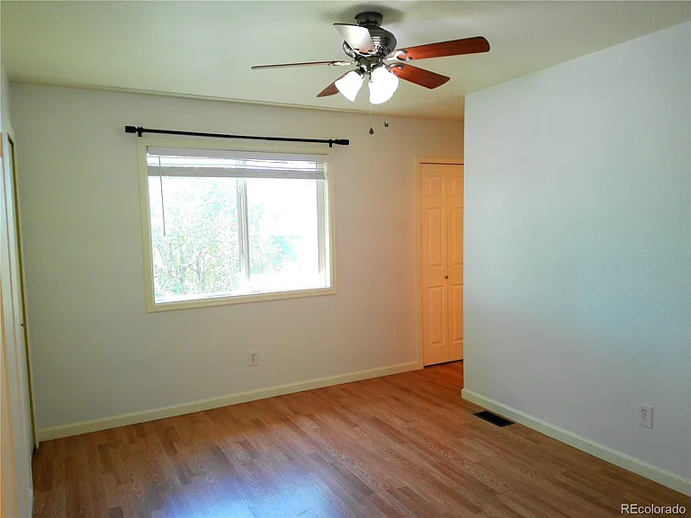 6944 Palmer Park Blvd — Photo 16