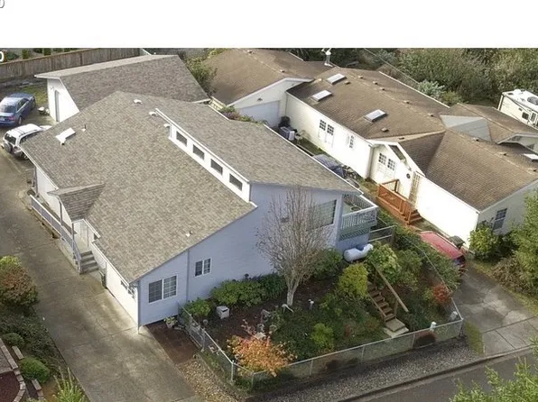 1155 Fulton Ave, Coos Bay, OR 97420