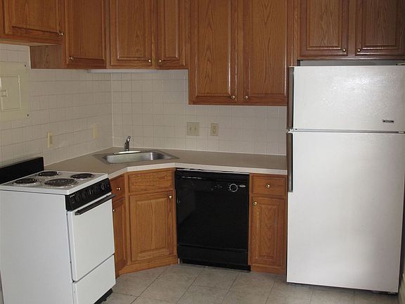 Kitchen wit D:W