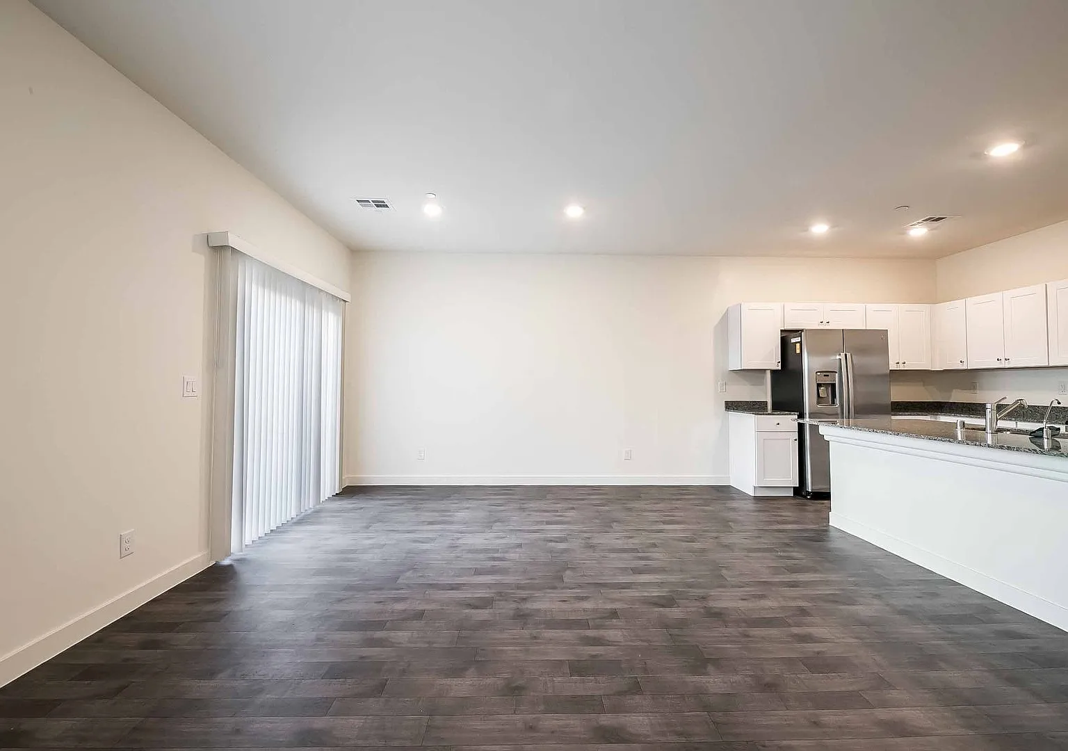Brand new DR Horton Townhome with 3 bedroom,2 bathrooms and 1 car garage located at Trails at Wil... — Photo 4