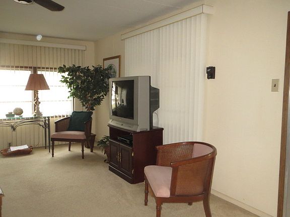 5th image of 4663 Pittenger Dr