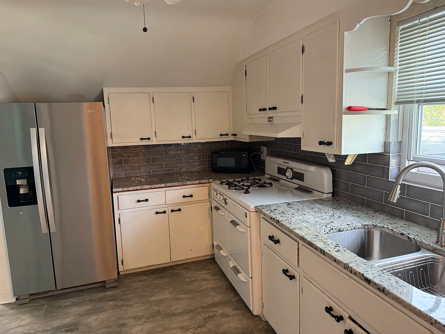2 bed, 800 sqft, $1,500 — Photo 4
