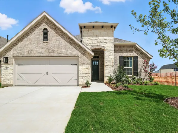 913 Schuberts Rd, Justin, TX 76247