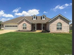 2803 Newcastle Dr, Paragould, AR 72450