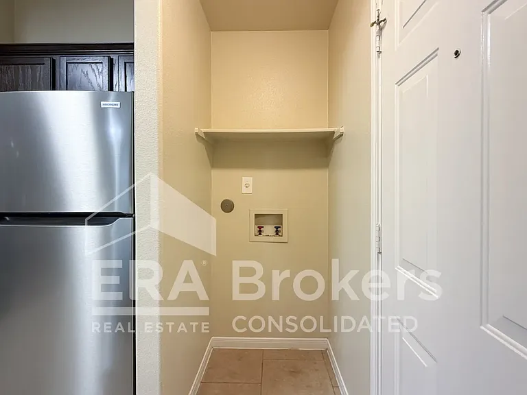 1400 Loyal Ln #A — Photo 10