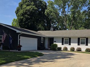 517 Hartford Dr, Sherman, IL 62684