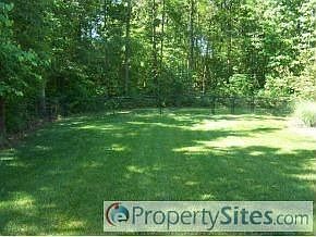 4th image of 22147 Woods Edge Ct