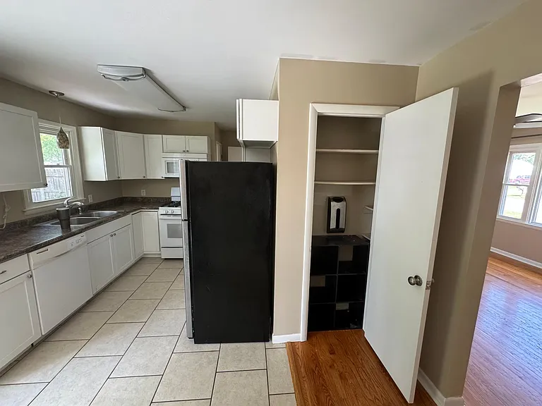 6716 Fescue St — Photo 7