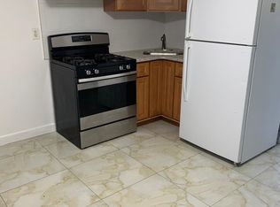 35-01 213th St #G, Bayside, NY 11361
