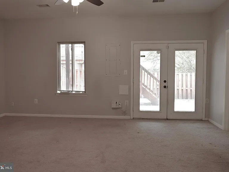 8819 Blue Royale Ln — Photo 37