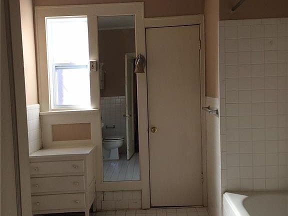 4th image of 2713 Santa Fe St