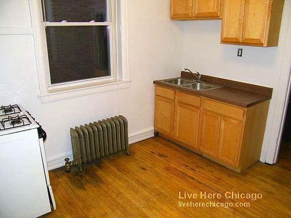 2nd image of 4839 N Wolcott Ave APT 1B