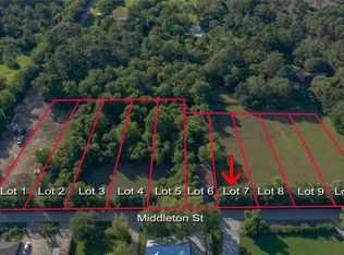 7 Middleton St, Bacliff, TX 77518