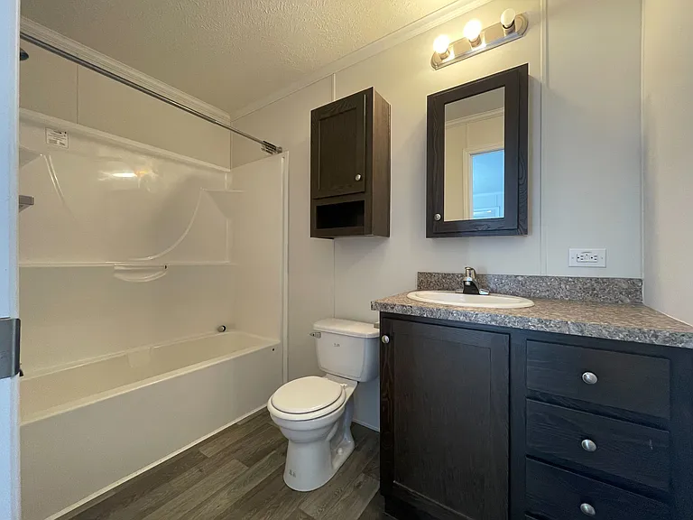 38000 Le Chateau Blvd #521 — Photo 17