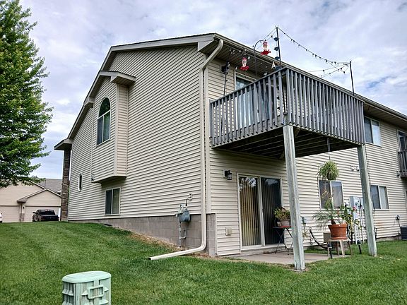 4th image of 9180 Orchard Cir